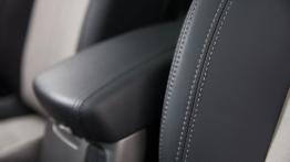 Kia Sportage III Facelifting (2014) - fotel kierowcy, widok z przodu
