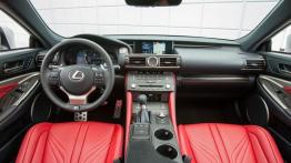 Lexus RC F (2015) - pełny panel przedni