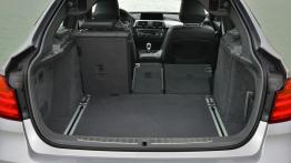BMW 335i Gran Turismo M Sport Package (2014) - tylna kanapa złożona, widok z bagażnika