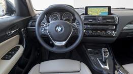 BMW 120d xDrive F20 Facelifting (2015) - kokpit
