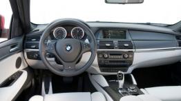 BMW X6 M - pełny panel przedni