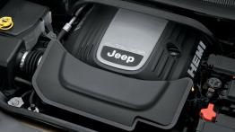 Jeep Commander 3.7 i V6 2WD 213KM 157kW 2006-2010