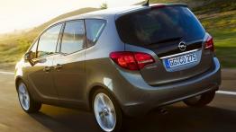 Opel Meriva 2010 - widok z tyłu