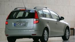 Hyundai i30 Kombi 2010 - widok z tyłu