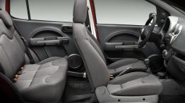 Fiat Uno 2010 - widok ogólny wnętrza z przodu