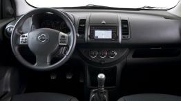 Nissan Note 2010 - pełny panel przedni