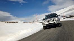 Land Rover Discovery 2010 - widok z przodu