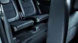 Volkswagen Sharan II (2010) - fotele trzeciego rzędu rozłożone - widok z kabiny