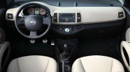 Nissan Micra 2007 - pełny panel przedni