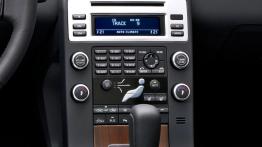 Volvo V70 2007 - konsola środkowa