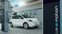 Volkswagen up! Hatchback 5d 1.0 BlueMotion Technology 60KM 44kW od 2011