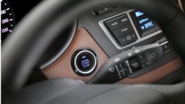 Hyundai i20 II (2015) - przycisk do uruchamiania silnika