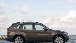 BMW X5 2010 - prawy bok