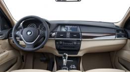 BMW X5 2010 - pełny panel przedni