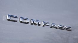 Jeep Compass 2011 - emblemat