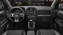 Jeep Compass 2011 - pełny panel przedni