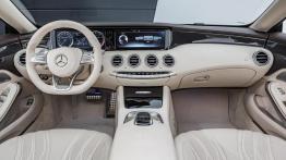 Luksusowe cabrio Mercedesa z V12