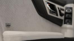 Mercedes GLK Brabus V12 - drzwi kierowcy od wewnątrz
