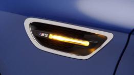 BMW M5 2012 - wlot powietrza