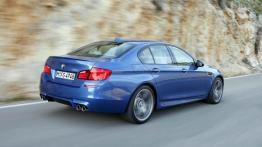 BMW M5 2012 - prawy bok