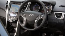 Hyundai i30 II Hatchback 3d (2013) - kokpit