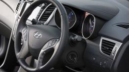 Hyundai i30 II Hatchback 3d (2013) - kierownica