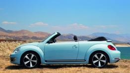 Volkswagen Beetle Cabrio 2013 - lewy bok