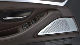 BMW serii 5 F10 Facelifting (2014) - drzwi kierowcy od wewnątrz