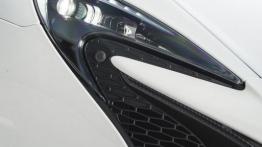McLaren 650S (2014) - prawy przedni reflektor - wyłączony