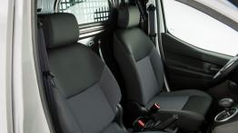 Nissan e-NV200 Van (2014) - widok ogólny wnętrza z przodu