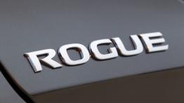 Nissan Rogue 2014 - emblemat