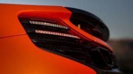 McLaren 650S (2014) - lewy tylny reflektor - wyłączony