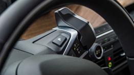 BMW i3 (2014) - dźwignia zmiany biegów pod kierownicą