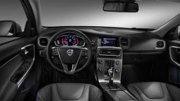 Volvo S60 Facelifting (2014) - pełny panel przedni