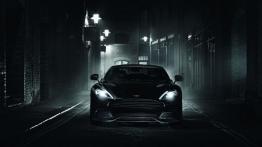 Aston Martin Vanquish Carbon Edition (2015) - przód - reflektory włączone