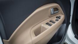 Kia Rio III Hatchback 5d Facelifting (2015) - drzwi kierowcy od wewnątrz