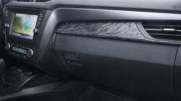 Toyota Avensis III Sedan Facelifting (2015) - deska rozdzielcza