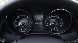Toyota Auris II Touring Sports Facelifting (2015) - zestaw wskaźników