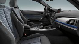 BMW serii 1 F21 Facelifting (2015) - widok ogólny wnętrza z przodu