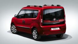 Fiat Doblo III Van Facelifting (2015) - tył - reflektory wyłączone