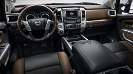 Nissan Titan XD (2016) - pełny panel przedni