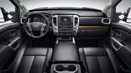 Nissan Titan XD (2016) - pełny panel przedni
