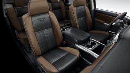 Nissan Titan XD (2016) - fotel pasażera, widok z przodu