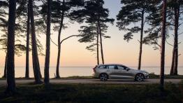 Volvo V60 (2018) - prawy bok