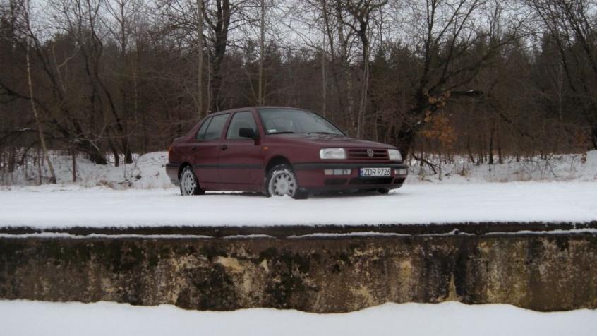 Volkswagen Vento 1.8 90KM 66kW 1991-1998