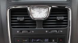 Lancia Voyager 2012 - konsola środkowa