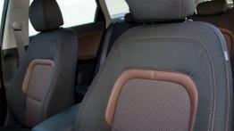 Kia ceed Sportswagon II (2012) - fotel kierowcy, widok z przodu