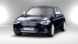 BMW 120d 2012 - przód - reflektory włączone
