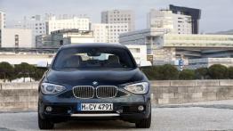 BMW 120d 2012 - przód - reflektory wyłączone