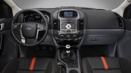 Ford Ranger 2012 - pełny panel przedni